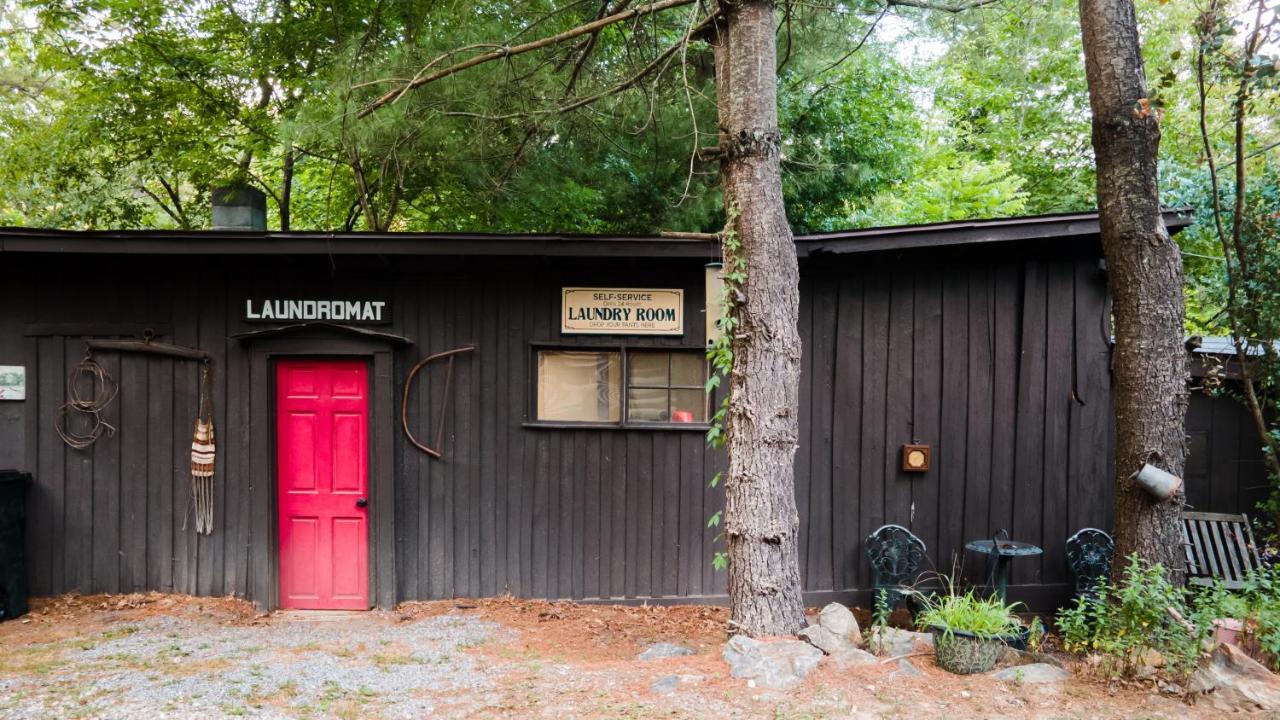 Lodge Log Cabin Motor Court Asheville